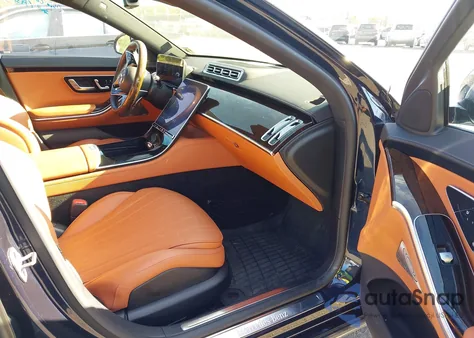 2023 Mercedes-Benz S 500 4Matic z USA, uszkodzony, nr VIN W1K6G6DB0PA218745